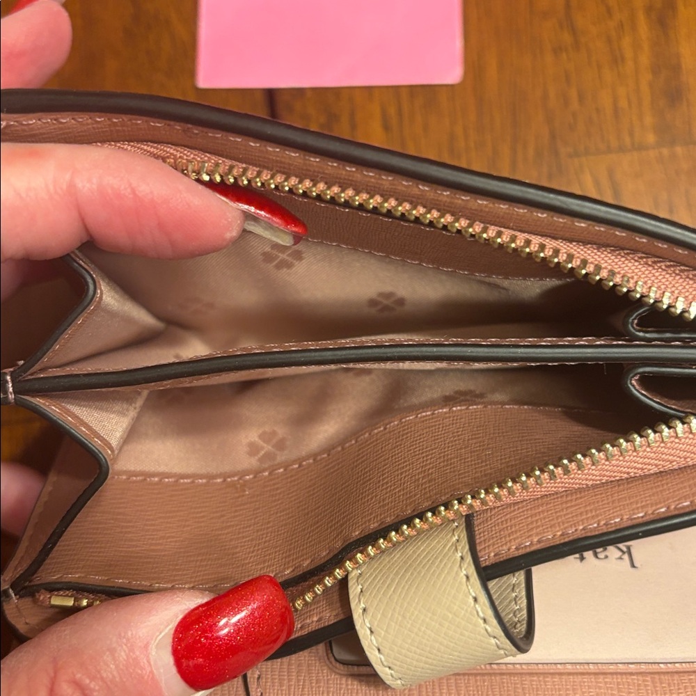 Kate Spade Cream and Black Wallet - Picture 7 of 8